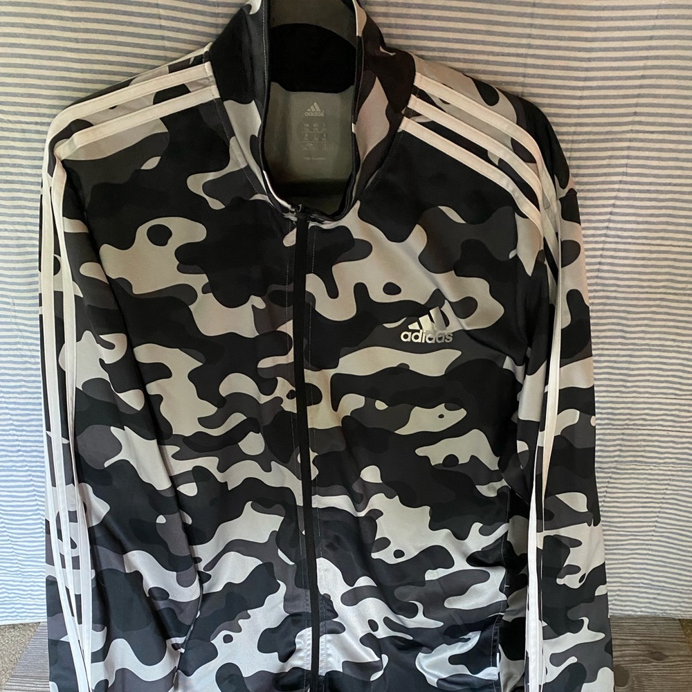 Adidas Camo Jacket 2XL
